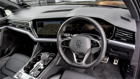 2023 Volkswagen Touareg V6 R Line 210kW