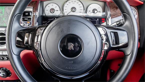 2015 Rolls-Royce Ghost V12 Sedan