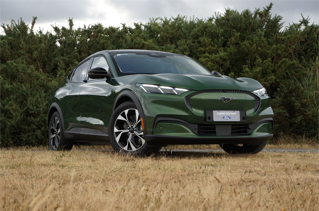 Ford Mustang Mach-E 2026