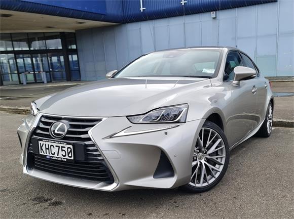 Lexus IS 200 Limited 2.0pt/8at 2017