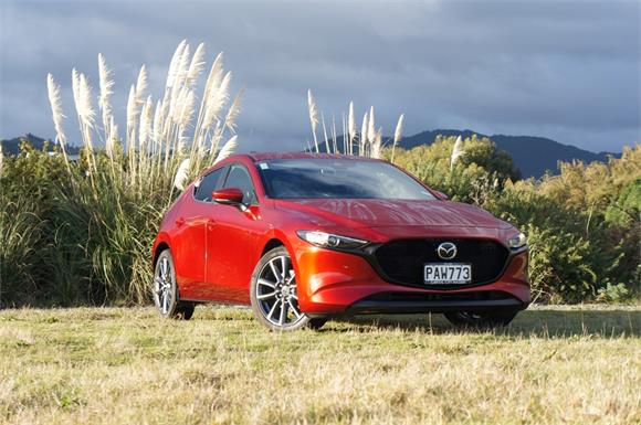 Mazda 3 GTX 2.5P Hatch J 2022
