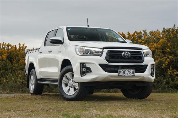 Toyota Hilux SR5 2.8DT D/Cab Ute 2020