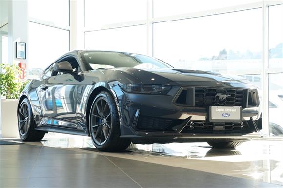 Ford Mustang DARK HORSE FASTBACK 5.0L 6M 2025