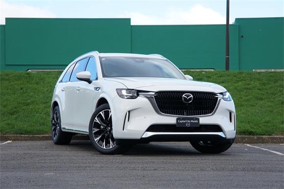 Mazda CX-90 AWD 3.3L Takami 8AT M Hybrid 2025