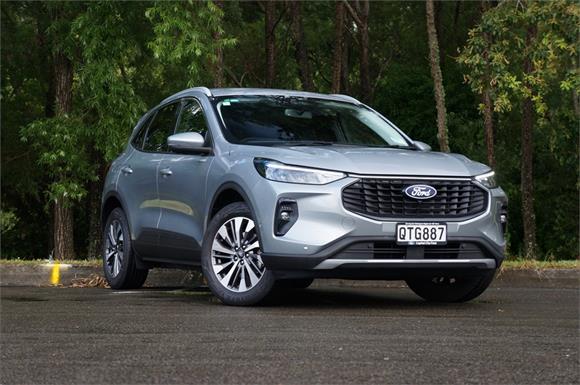 Ford Escape Titanium FHEV 2.5L FWD 2024