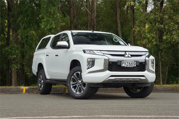 Mitsubishi Triton GLX-R 2.4D 4WD D/Cab Ute 2023