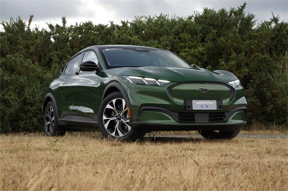 Ford Mustang Mach-E MACH-E SELECT RWD 2026