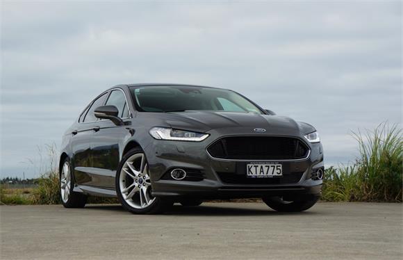 Ford Mondeo Titanium EcoBoost Hatch 2017