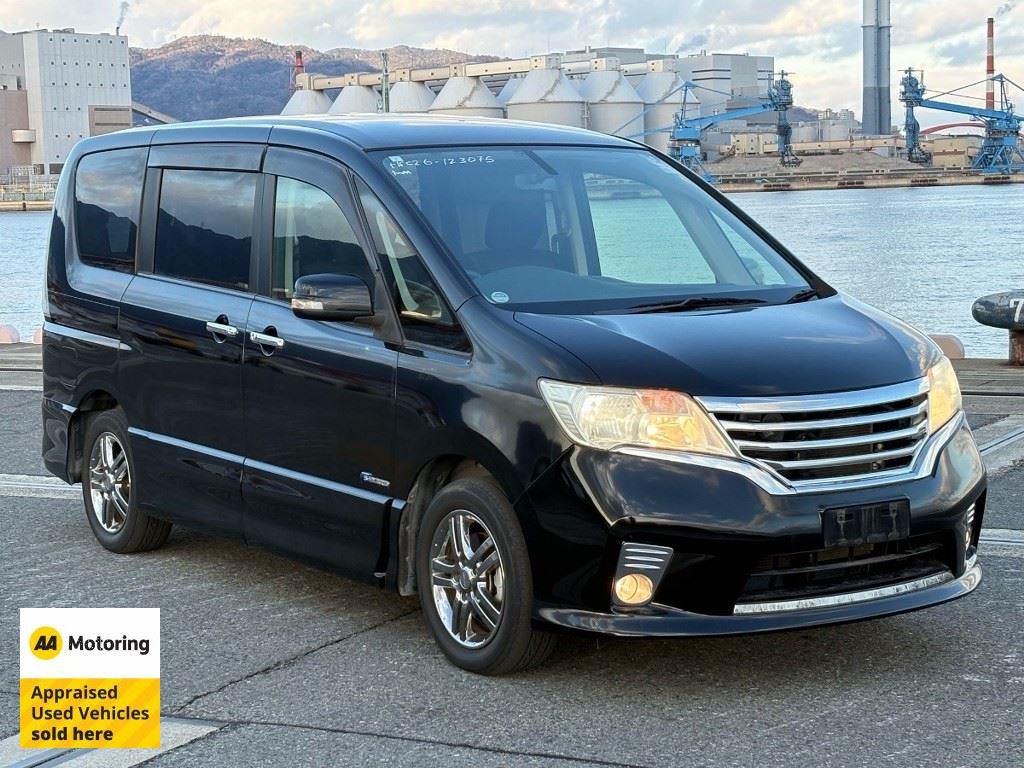 Nissan Serena 2013
