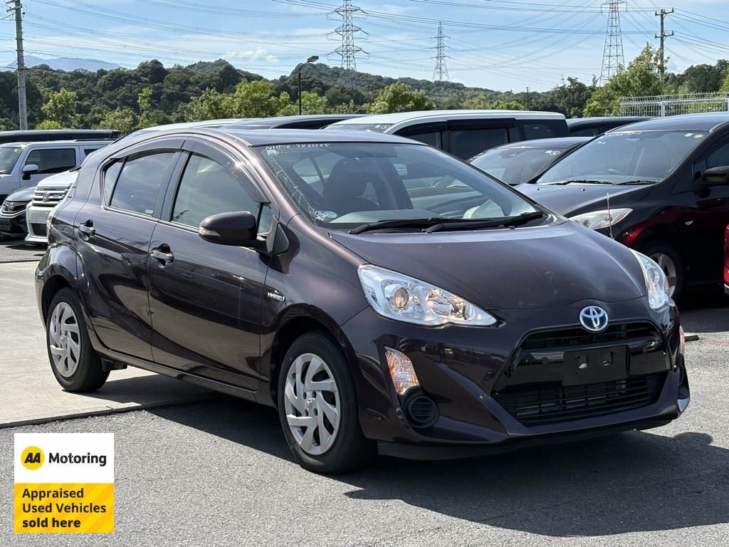 Toyota Aqua 2015
