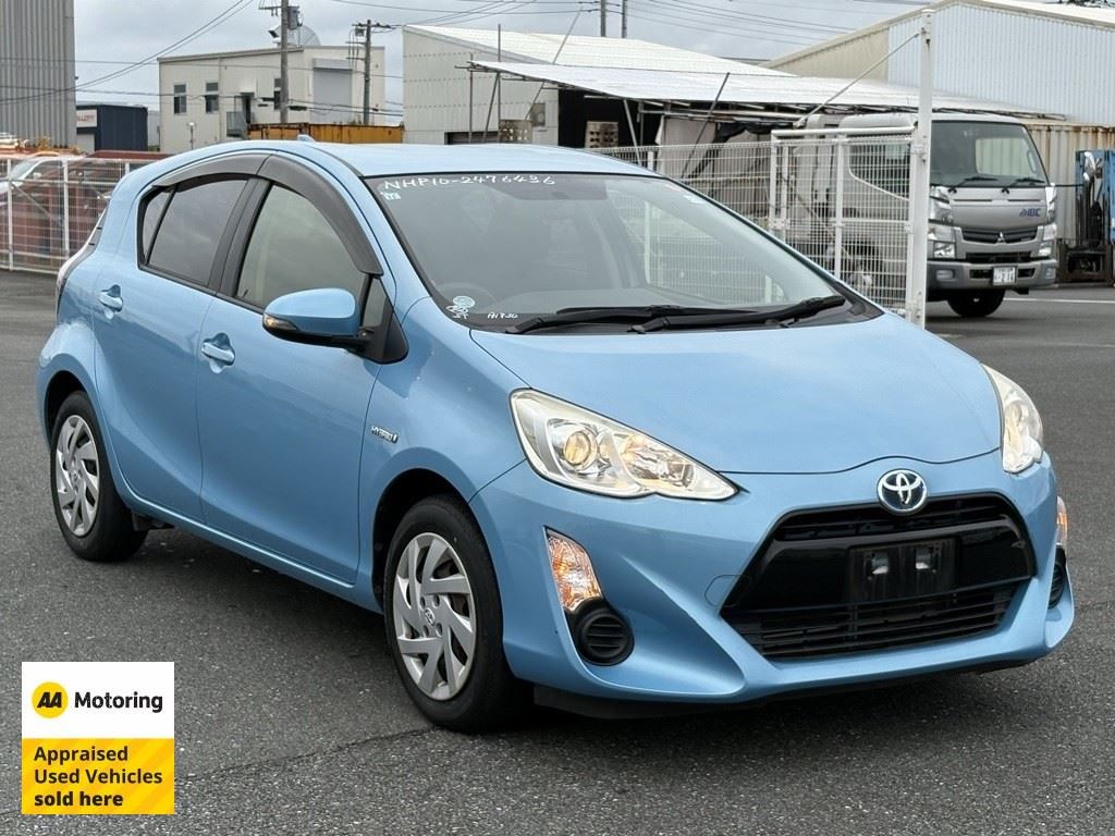 Toyota Aqua 2015