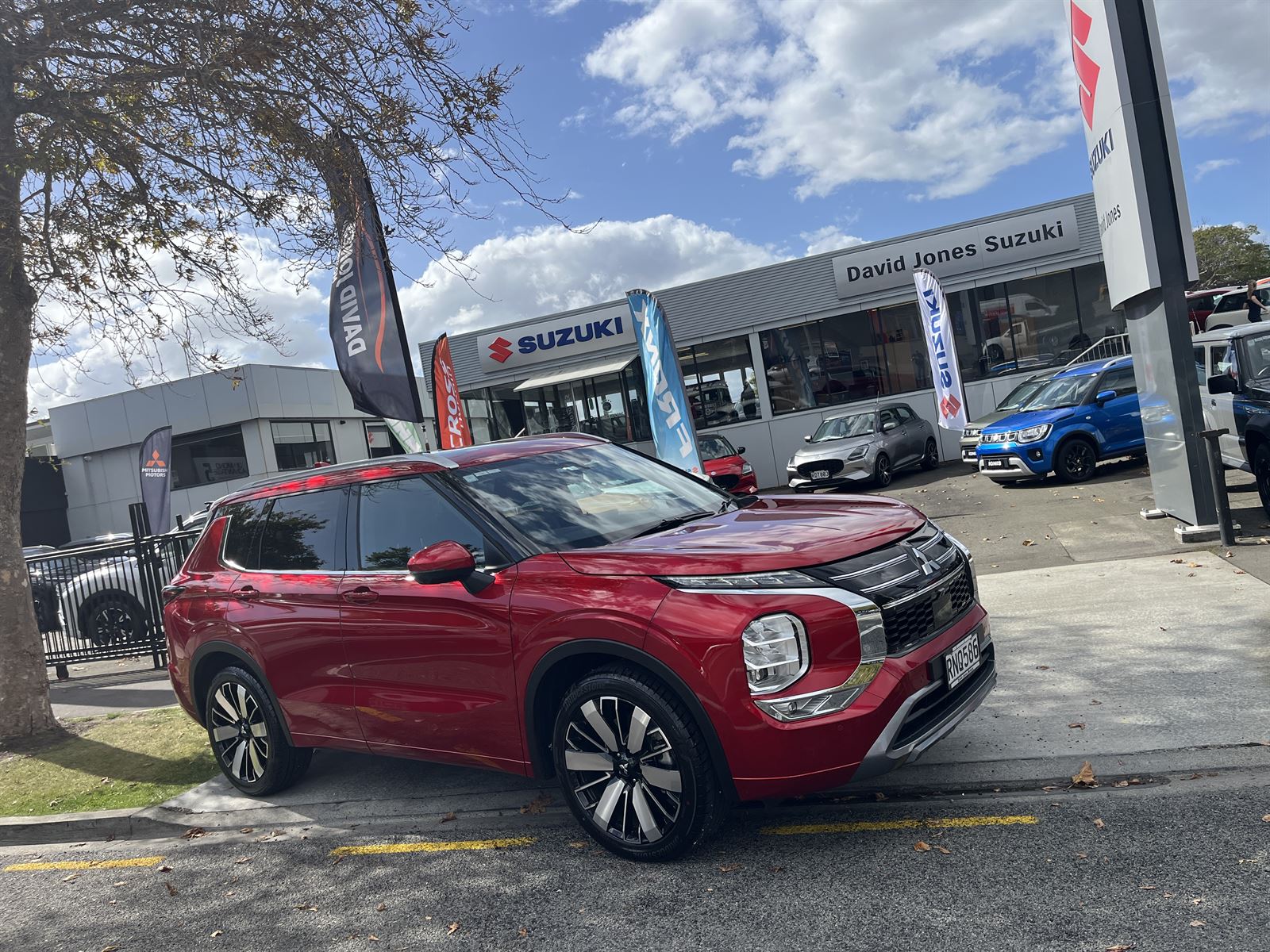 Mitsubishi Outlander 2025