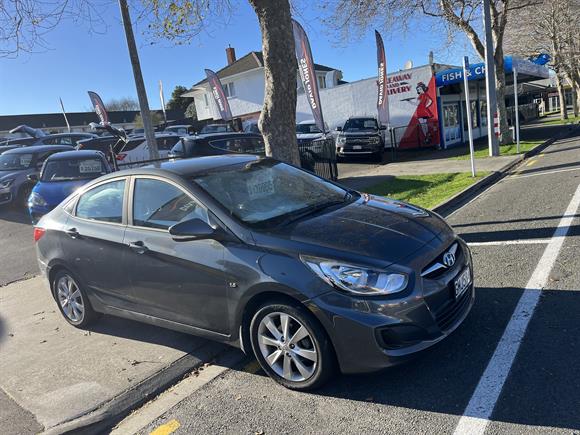 Hyundai Accent 2012