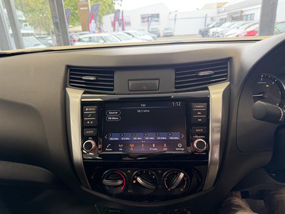 New Nissan Navara SL