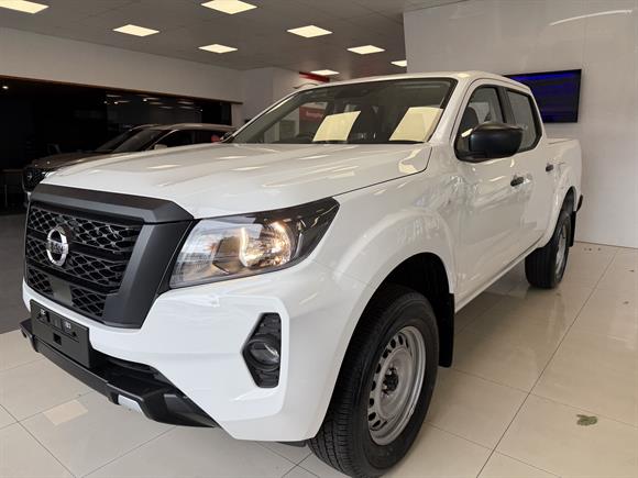 New Nissan Navara SL