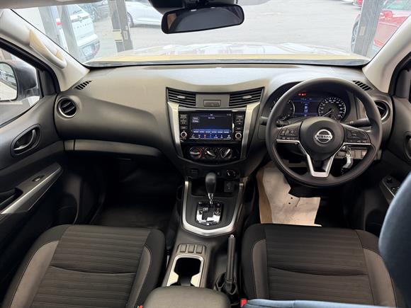 New Nissan Navara SL