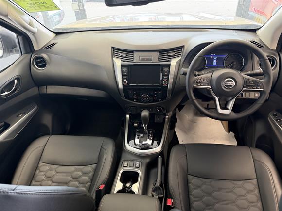 New Nissan Navara ST-X