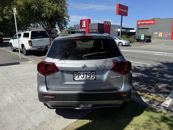 2022 Suzuki Vitara Turbo