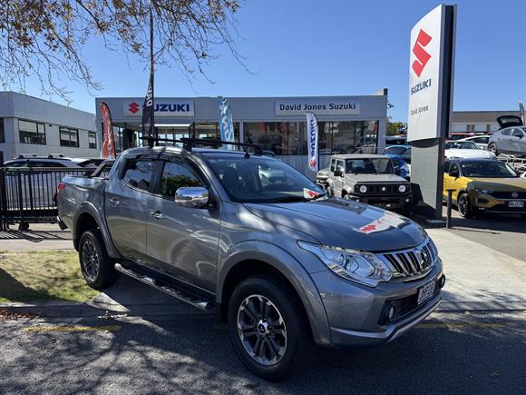 Mitsubishi Triton D/CAB GLS 2015