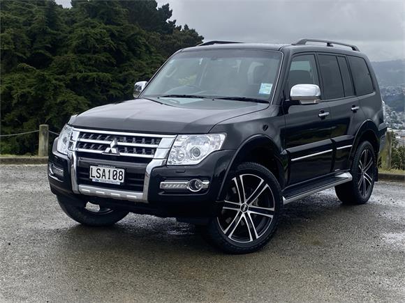 Mitsubishi Pajero Exceed 4wd 7 Seat SUV 2018