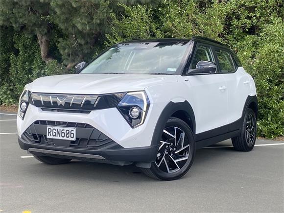 Mahindra XUV3XO AX7L 1.2pt/6at 2025