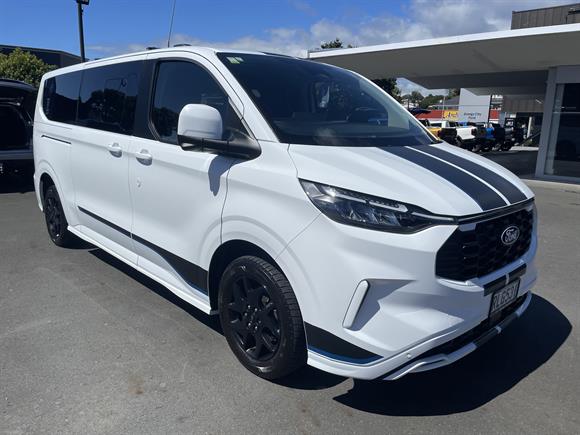 Ford Transit TOURNEO CUSTOM SPORT 2025