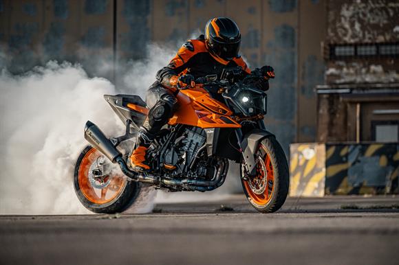 New KTM Duke 990 Duke 1.99% FINANCE