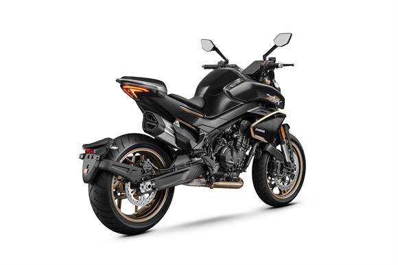 New CFMoto 800NK Advanced