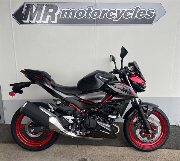 Kawasaki ER500 Z500SE 2024