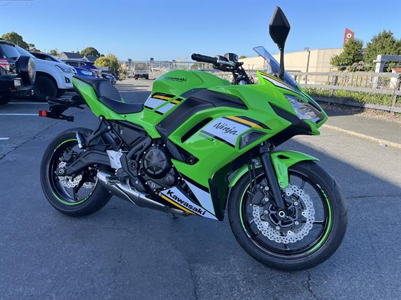 Kawasaki EX650 Ninja 650 LAMS 2025