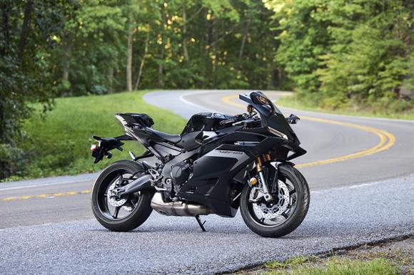 New Yamaha YZF R9