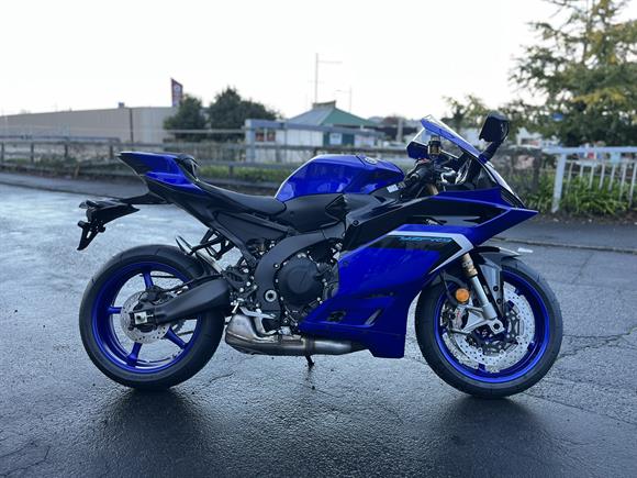 New Yamaha YZF R9