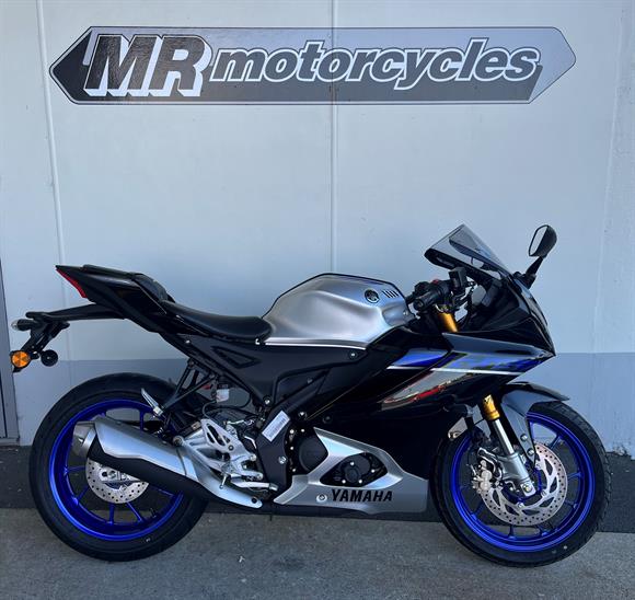 Yamaha YZF-R15 R15 M IN STORE 2024