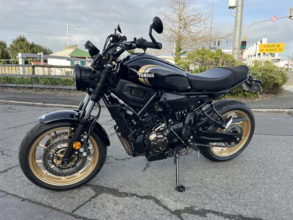 2023 Yamaha XSR700