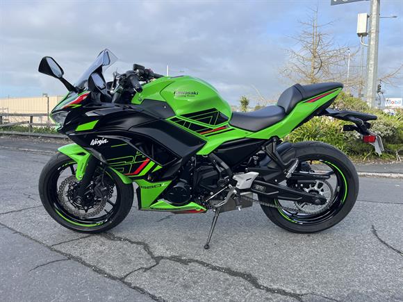 2024 Kawasaki EX650 NINJA 650 L