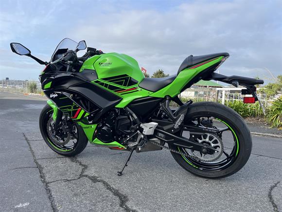 2024 Kawasaki EX650 NINJA 650 L