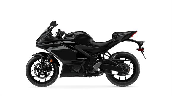 New Yamaha YZF-R3 R3 IN STORE