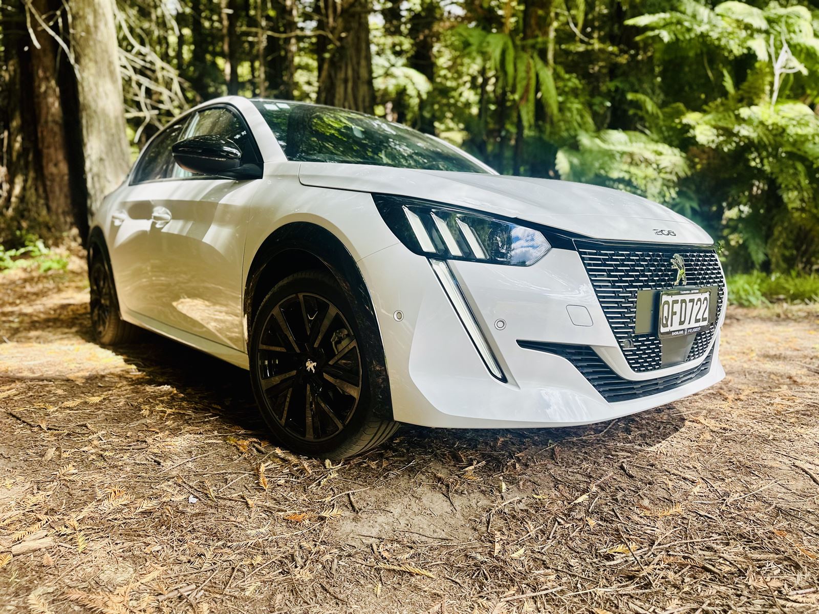 Peugeot e208 GT Electric 2023 ShorlandAutoCo Mahindra and Isuzu