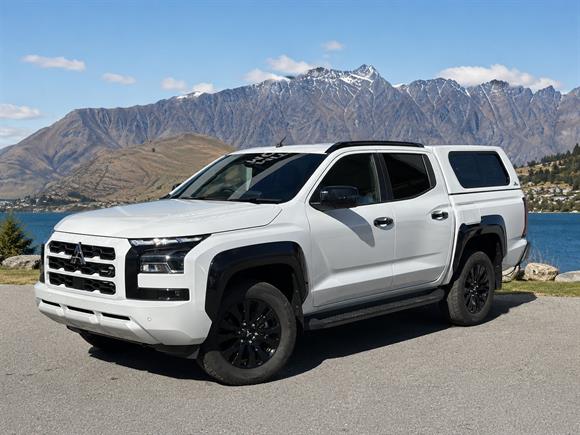 Mitsubishi Triton DC VRX 4WD 6AT 2026