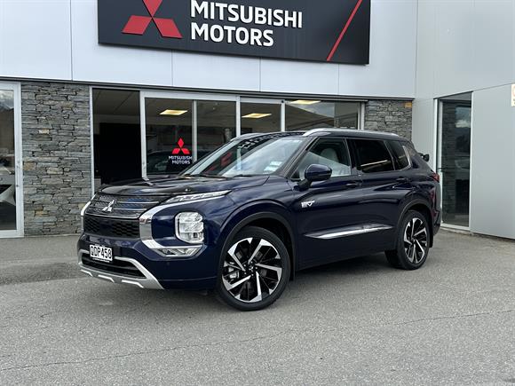 Mitsubishi Outlander PHEV VRX AWD 7 Seater 2023