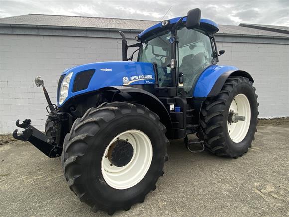 New Holland T7.220 2011