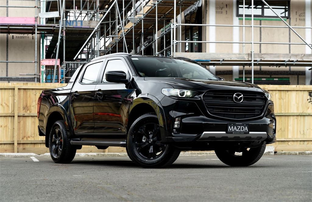 Mazda BT-50 2024