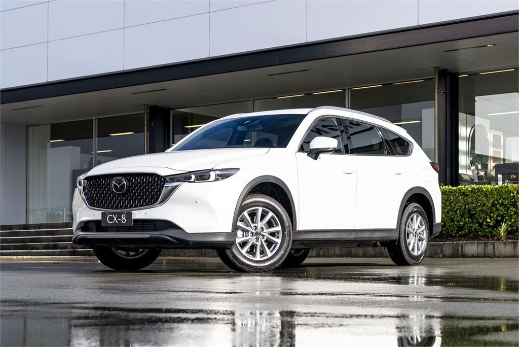 Mazda CX-8 2025