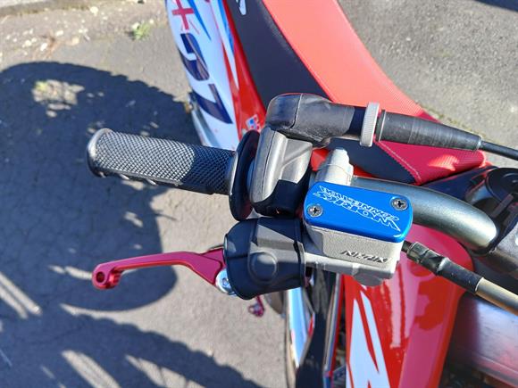 2004 Honda CR250R