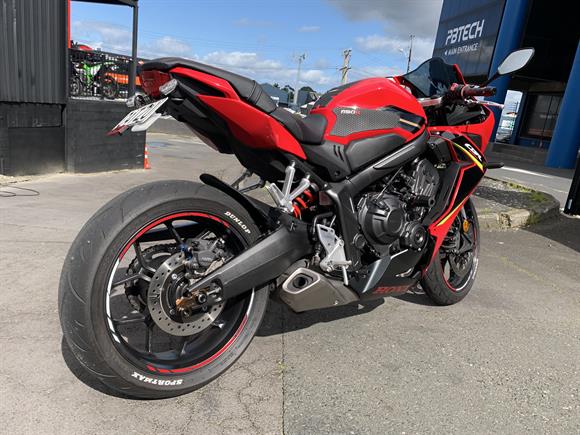 2023 Honda CBR650R
