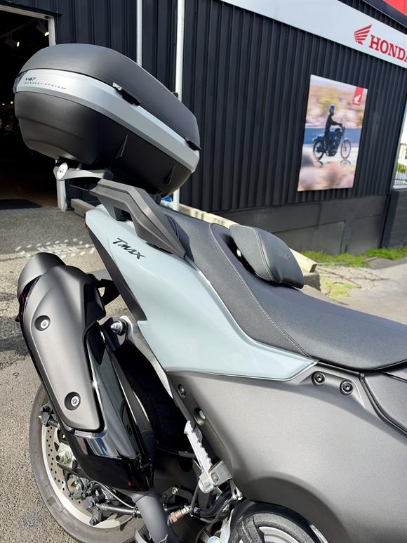2026 Yamaha T Max XP560E