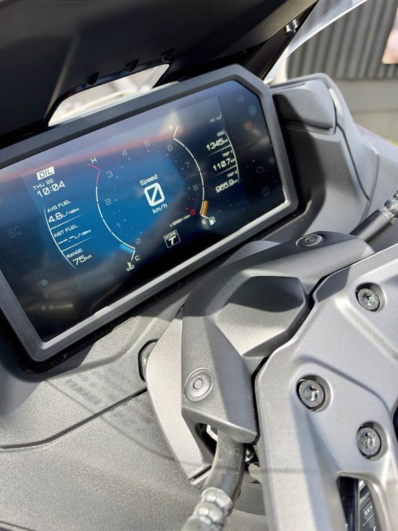 2026 Yamaha T Max XP560E