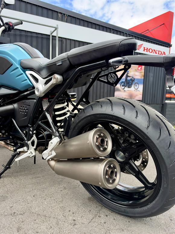 2023 BMW R Nine T PURE K22
