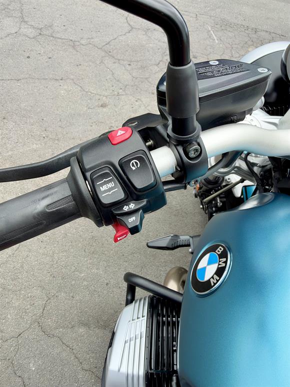 2023 BMW R Nine T PURE K22