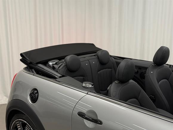 2025 MINI Hatch Convertible